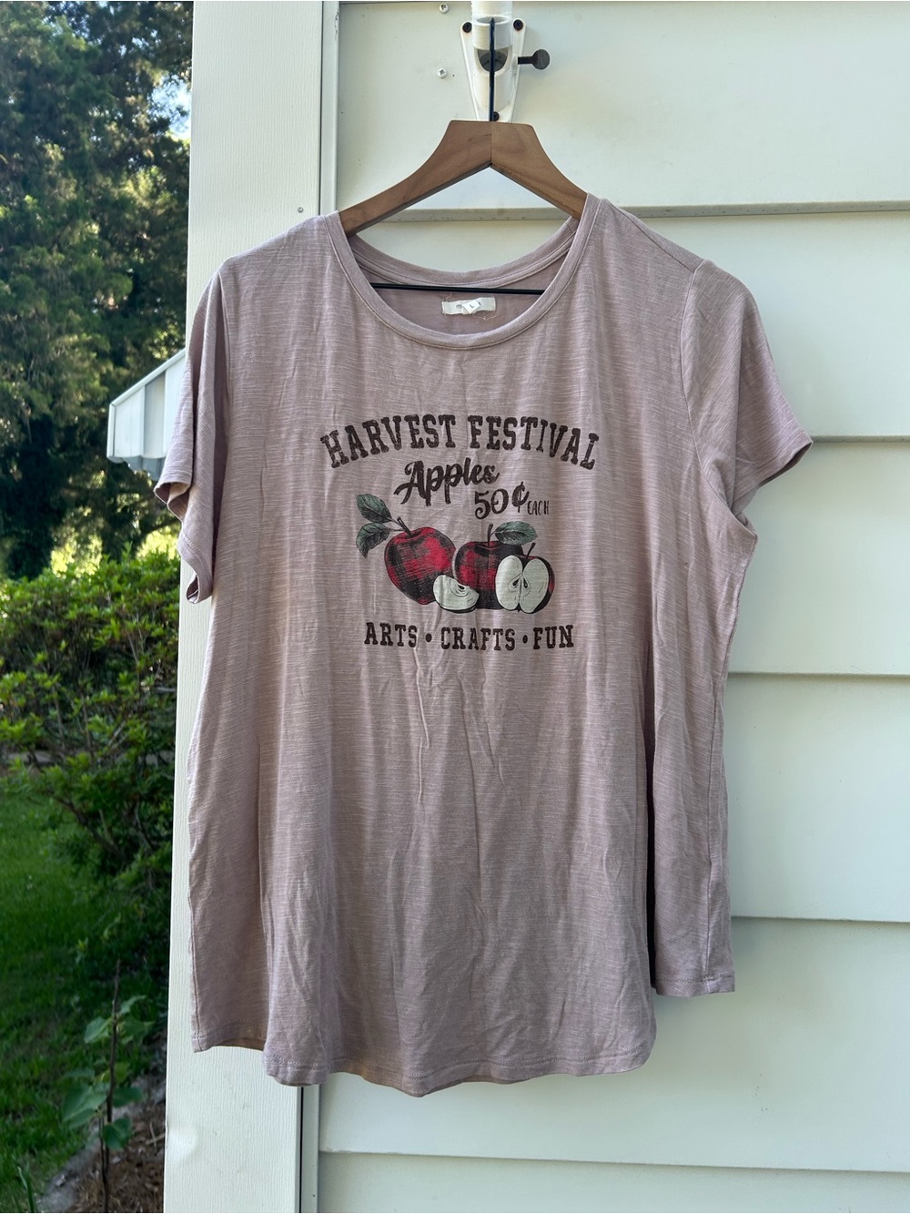 MAURICES mauve harvest festival tee size Large apple farmers market t shirt top